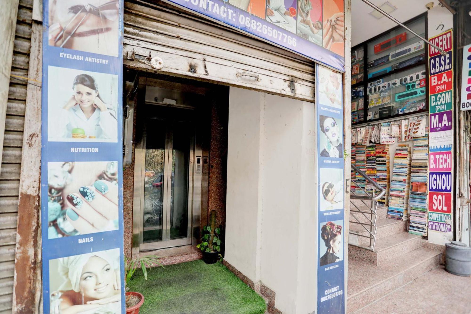 Aashiyana Homes Új-Delhi Kültér fotó